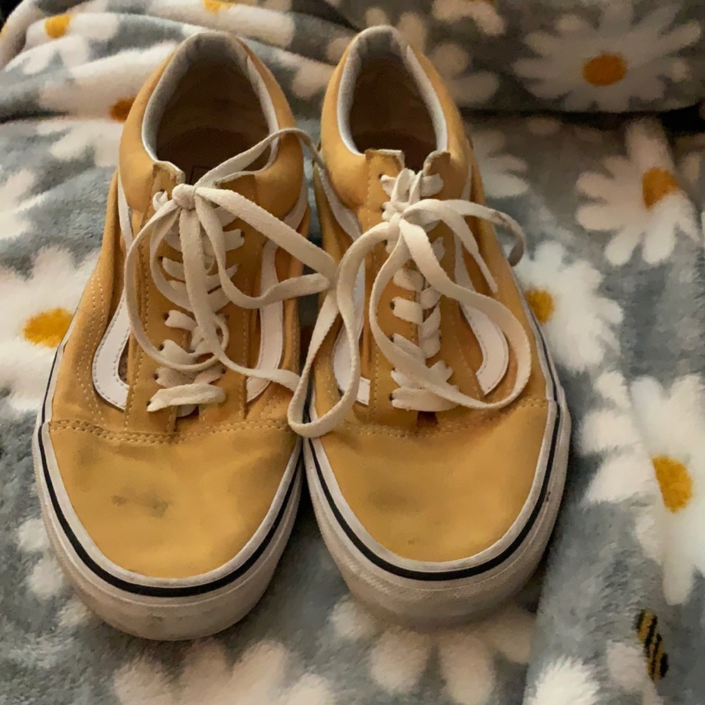 ☀️Yellow Old Skool Vans☀️ (REPOSH)